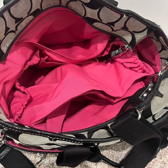 Coach diaper bag. Lots of easily accessible pockets, compartments.. inside & out - Picture 2 of 4